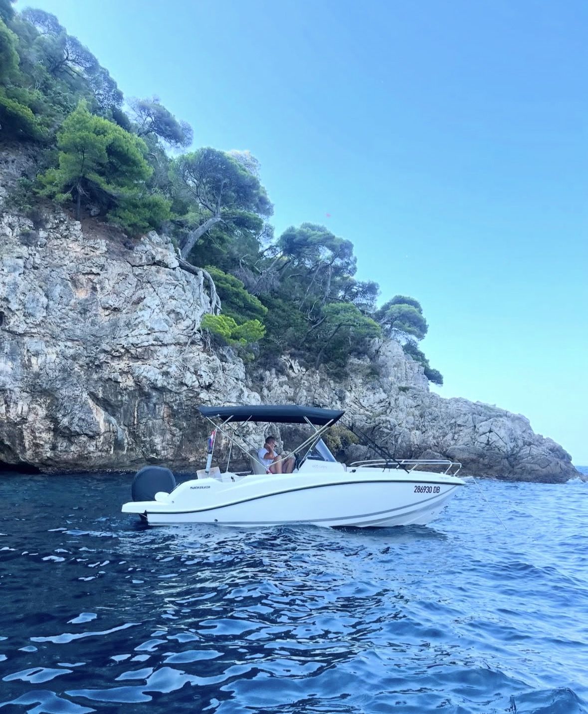 Blue & Green Cave,Sunj beach Small Group Tour with Speedboat